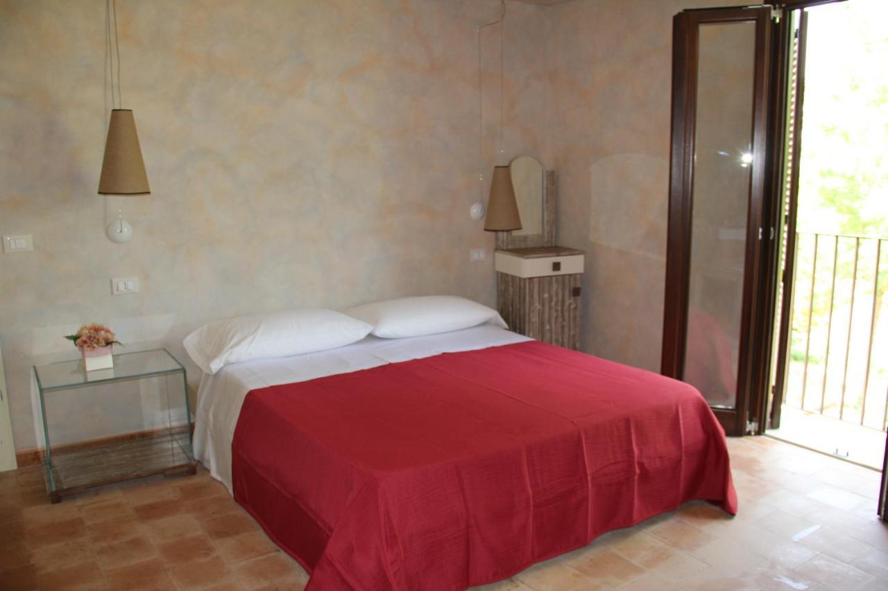 Tenuta Conte Ruggero Santa Domenica  Zewnętrze zdjęcie