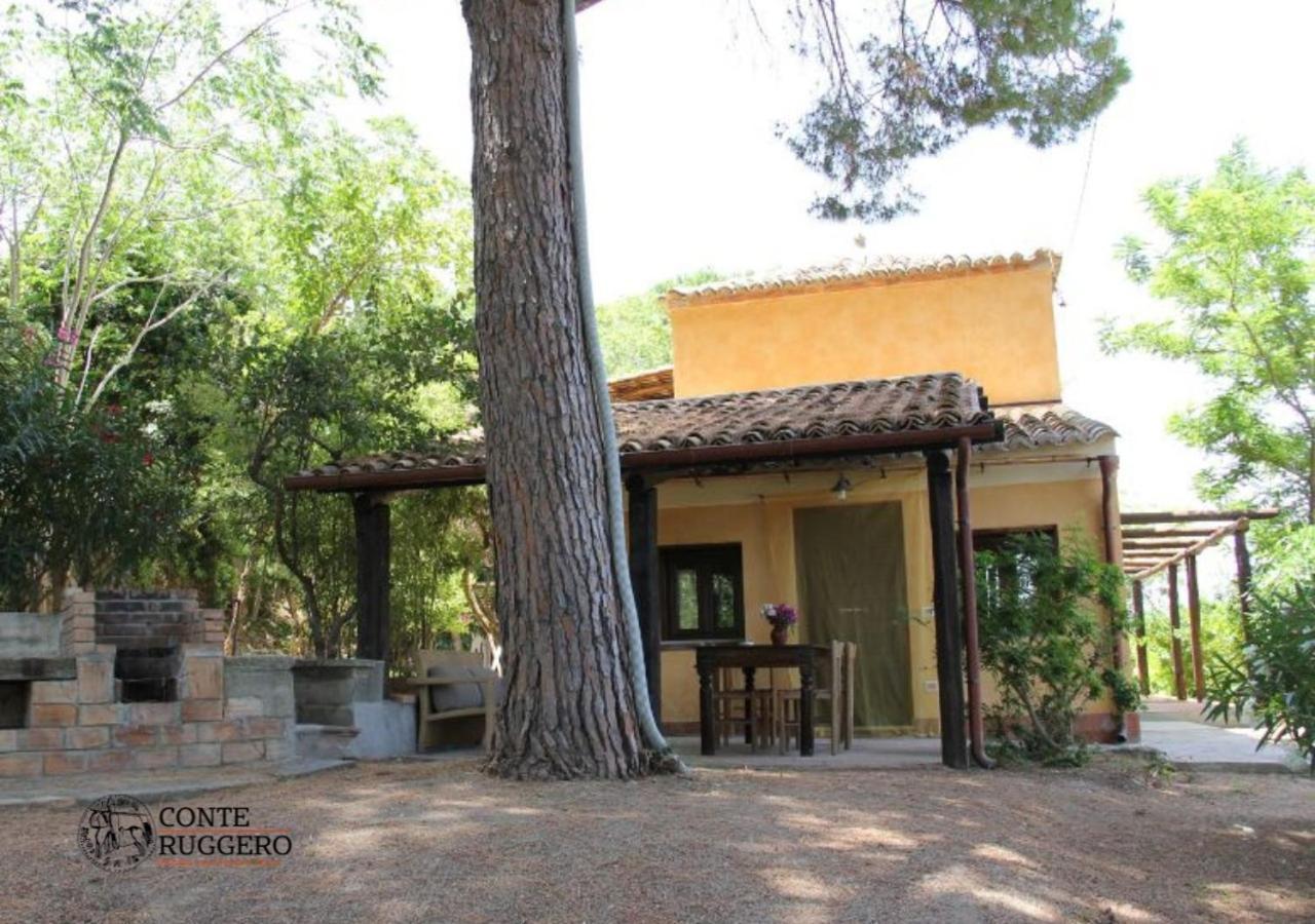 Tenuta Conte Ruggero Santa Domenica  Zewnętrze zdjęcie